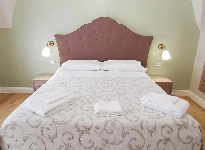 Opera Relais 85 Bed & Breakfast Messina